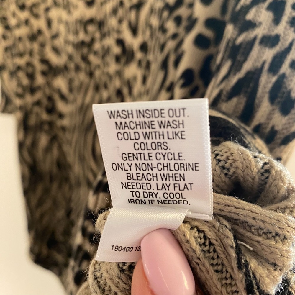 Dana Buchman Sweater Women L Tan Excellent Mixed Animal Print 3/4 Sleeve Top - Picture 11 of 11
